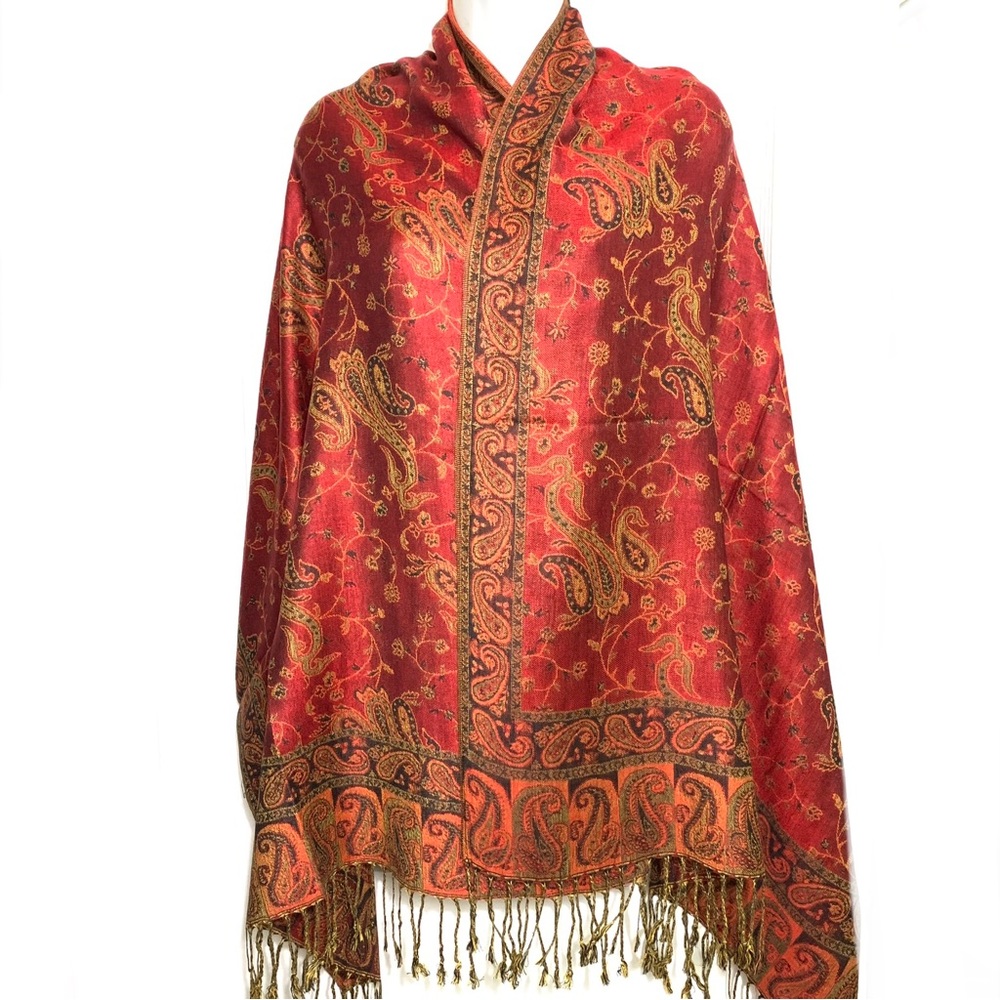 Pashmina/Scarf/Shawl Paisley Print New in Original Bag